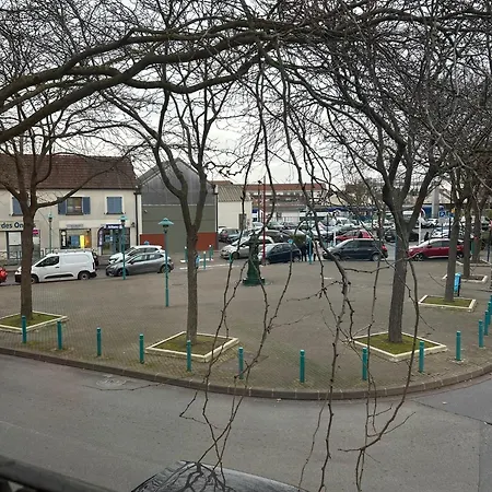 A Deux Pas De La Gare *